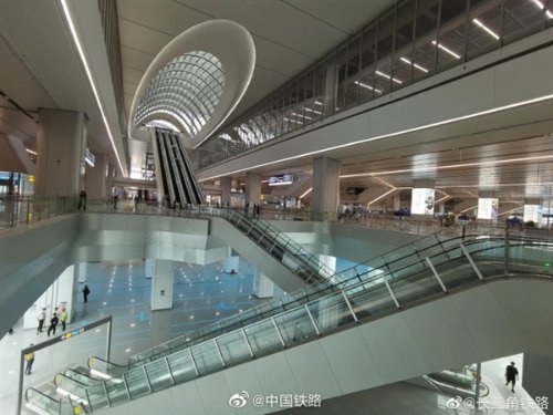 9层超级高铁站杭州西站启用 网友惊呼：太梦幻图片