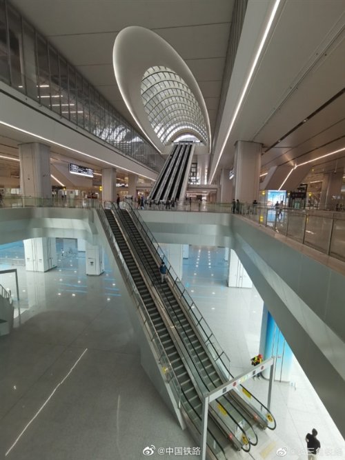 9层超级高铁站杭州西站启用 网友惊呼：太梦幻图片