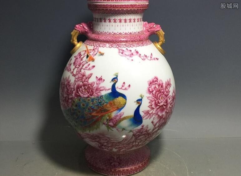 乾隆时期中国花瓶